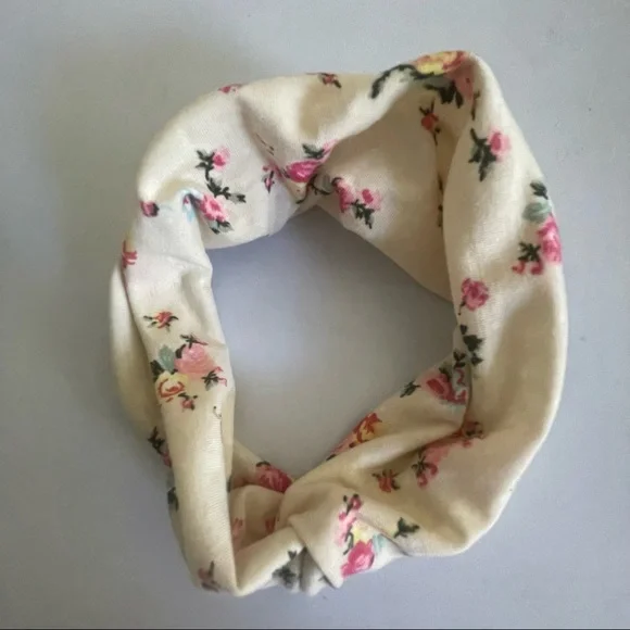 NWOT Set of 2 Soft Floral Headbands - Picture 3 of 3